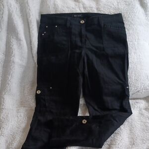 White House Black Market Black Crop Pants